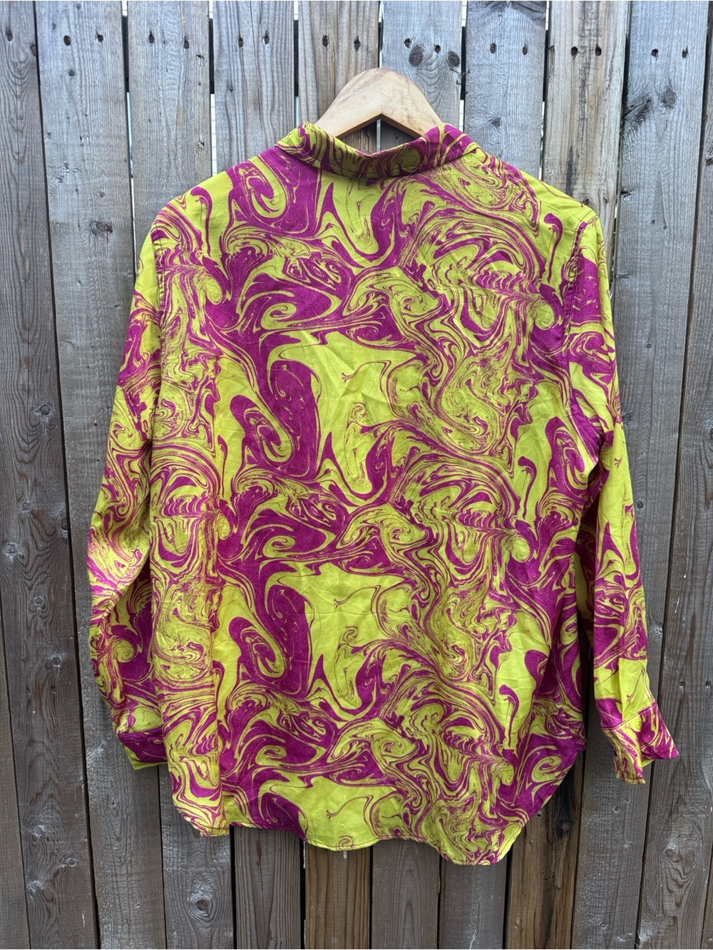 The kit swirled printed blouse NWT - Picture 7 of 7